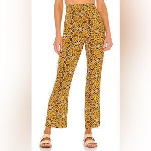 🍋🍍NWT WeWoreWhat Smocked Flare Pant Gold Tile Saffron Multi swim cover size XS
